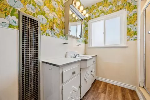 Bath - 4241 Eve, Simi Valley, CA 93063 photo 6 of 6