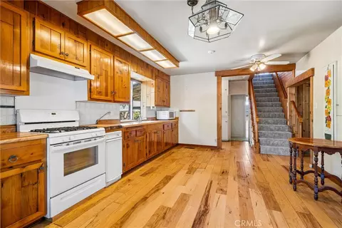 Kitchen - 4241 Eve, Simi Valley, CA 93063 photo 5 of 5