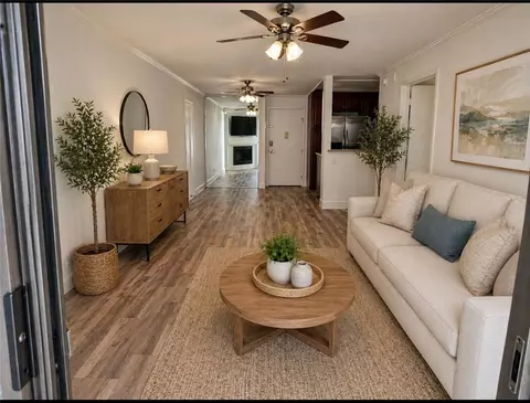 5550 Owensmouth, Woodland Hills, CA 91367