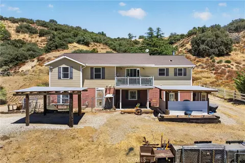 Exterior - 871 Lebec Rd, Lebec, CA 93243 photo 3 of 11