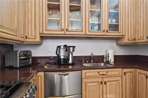 Kitchen - 317 Cahuenga, Oxnard, CA 93035 photo 5 of 6