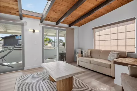 Living - 317 Cahuenga, Oxnard, CA 93035 photo 1 of 7