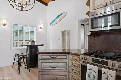 Kitchen - 317 Cahuenga, Oxnard, CA 93035 photo 2 of 6