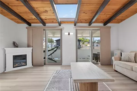 Living - 317 Cahuenga, Oxnard, CA 93035 photo 5 of 7