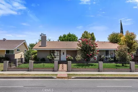 7942 De Soto, Canoga Park, CA 91304