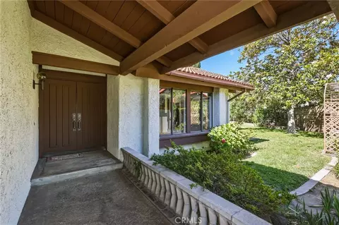 Exterior - 2852 Ian, Simi Valley, CA 93063 photo 6 of 15