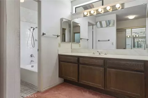 Bath - 2852 Ian, Simi Valley, CA 93063 photo 1 of 3