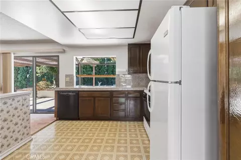 Kitchen - 2852 Ian, Simi Valley, CA 93063 photo 3 of 3