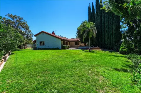 Exterior - 2852 Ian, Simi Valley, CA 93063 photo 13 of 15