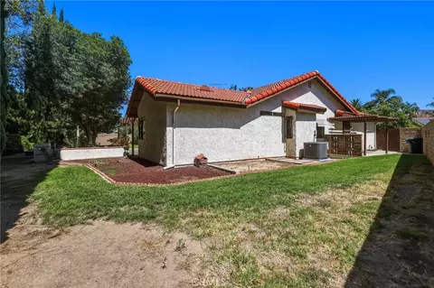 Exterior - 2852 Ian, Simi Valley, CA 93063 photo 14 of 15