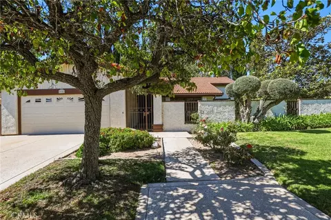 Exterior - 2852 Ian, Simi Valley, CA 93063 photo 4 of 15