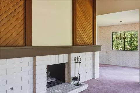 Living - 2852 Ian, Simi Valley, CA 93063 photo 5 of 9