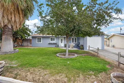Exterior - 15912 Rexroth St, Mojave, CA 93501 photo 3 of 12