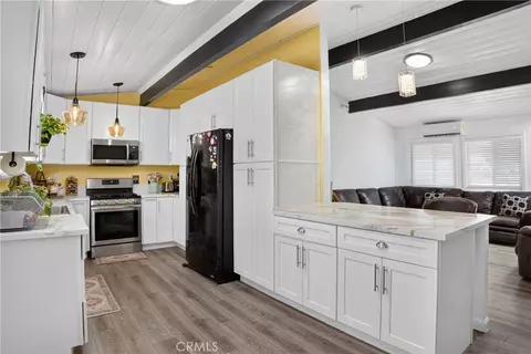 Kitchen - 15912 Rexroth St, Mojave, CA 93501 photo 2 of 3