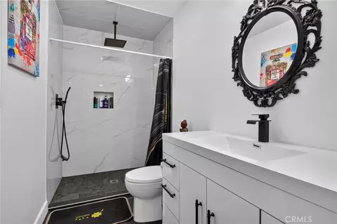 Bath - 1834 Hillary Ct, Simi Valley, CA 93065 photo 2 of 2