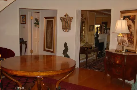 Entry Way - 13978 Summit Dr, Whittier, CA 90602 photo 4 of 5