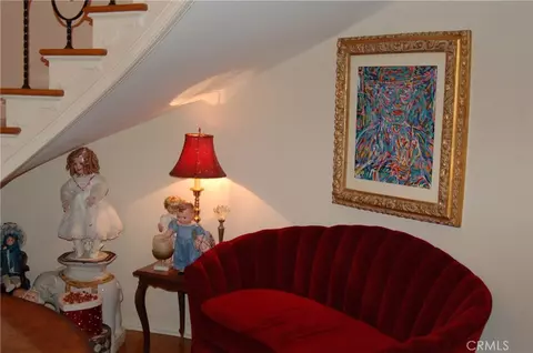 Entry Way - 13978 Summit Dr, Whittier, CA 90602 photo 2 of 5