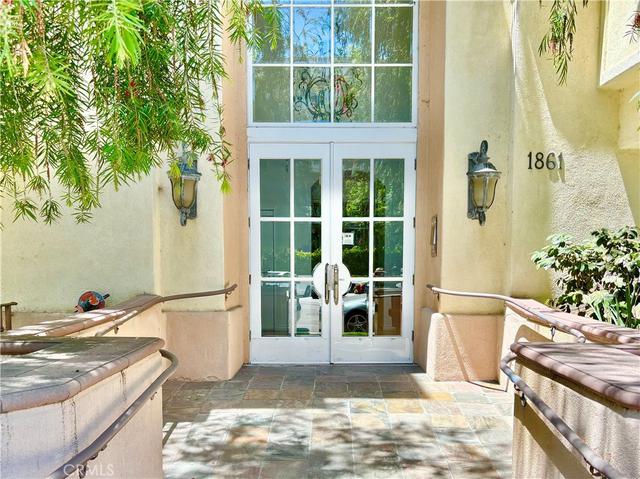 1861 Veteran Ave #101, Los Angeles, CA 90025