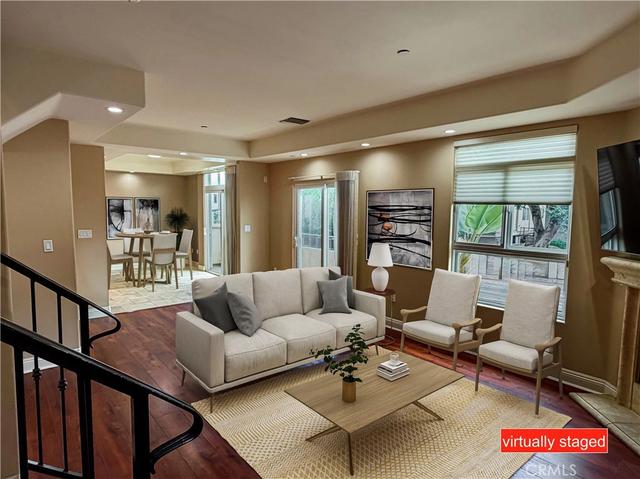 11323 Huston #1, North Hollywood, CA 91601