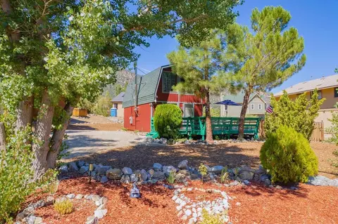 16505 Oakwood Way, Pine Mountain Club, CA 93222