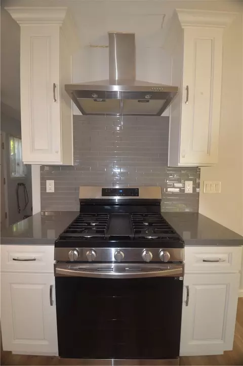 Kitchen - 7024 Balcom, Reseda, CA 91335 photo 5 of 8