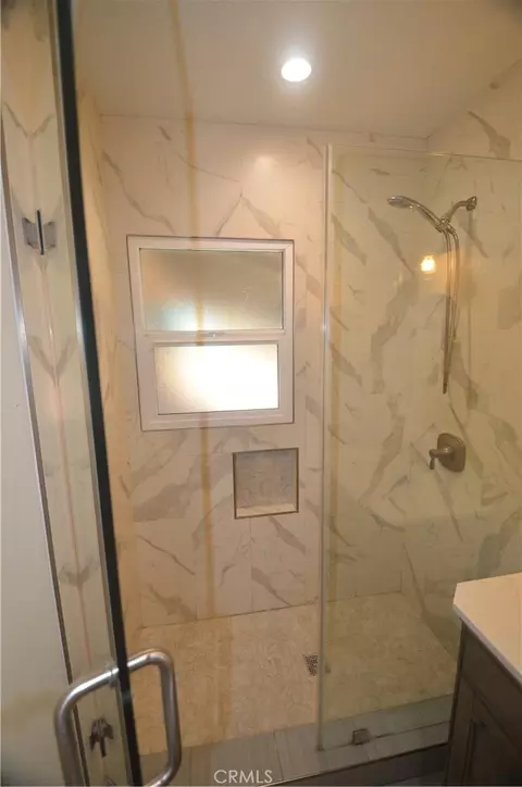 Bath - 7024 Balcom, Reseda, CA 91335 photo 5 of 6