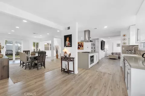 22736 Schoolcraft, West Hills, CA 91307