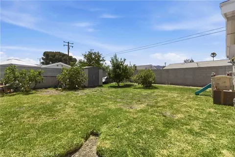 Exterior - 1582 Dakin, Simi Valley, CA 93065 photo 4 of 7