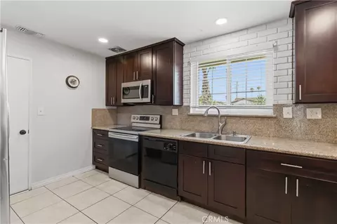 Kitchen - 1582 Dakin, Simi Valley, CA 93065 photo 1 of 4
