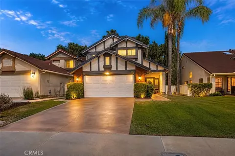 4144 Lost Springs Dr, Calabasas, CA 91301