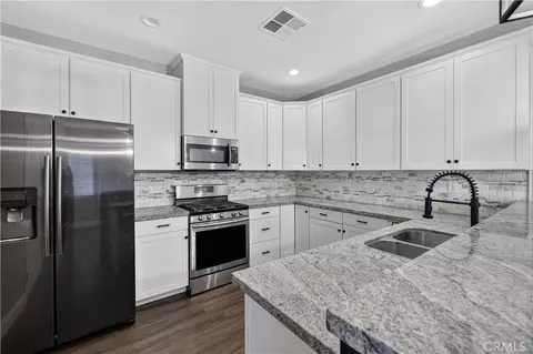 Kitchen - 21841 Mid, Tehachapi, CA 93561 photo 2 of 3