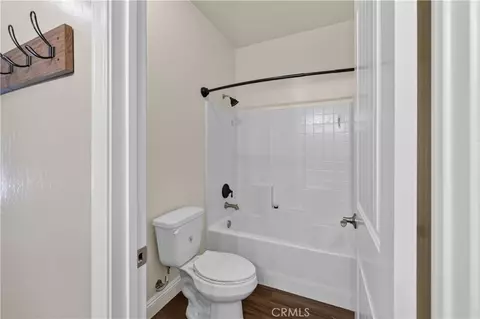 Bath - 21841 Mid, Tehachapi, CA 93561 photo 1 of 2