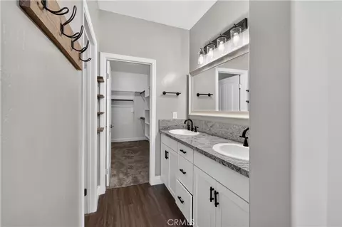 Entry Way - 21841 Mid, Tehachapi, CA 93561 photo 3 of 4