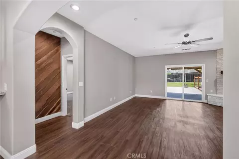 Living - 21841 Mid, Tehachapi, CA 93561 photo 4 of 4