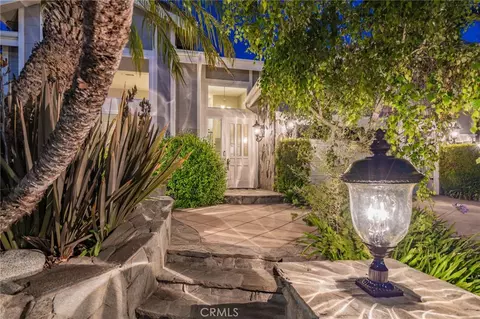 Exterior - 760 Cinnabar Pl, Simi Valley, CA 93065 photo 5 of 26