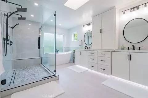 Bath - 760 Cinnabar Pl, Simi Valley, CA 93065 photo 2 of 10