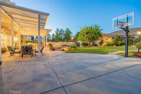 Exterior - 760 Cinnabar Pl, Simi Valley, CA 93065 photo 9 of 26