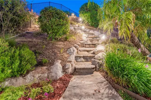 Exterior - 760 Cinnabar Pl, Simi Valley, CA 93065 photo 17 of 26