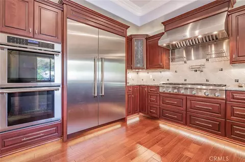 Kitchen - 760 Cinnabar Pl, Simi Valley, CA 93065 photo 4 of 6