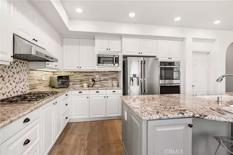 Kitchen - 5474 Sunlight, Simi Valley, CA 93063 photo 2 of 4
