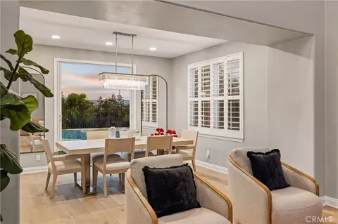 Dining - 5474 Sunlight, Simi Valley, CA 93063 photo 1 of 4