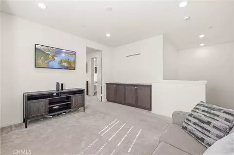 22760 Harmony Dr, Saugus, CA 91350 photo 26