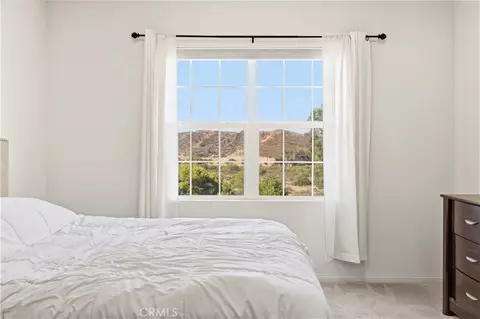 22760 Harmony Dr, Saugus, CA 91350 photo 31