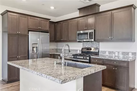 22760 Harmony Dr, Saugus, CA 91350 photo 7