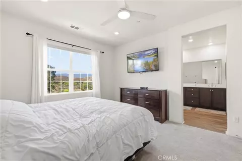 22760 Harmony Dr, Saugus, CA 91350 photo 33