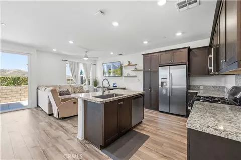 22760 Harmony Dr, Saugus, CA 91350 photo 11