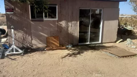 Exterior - 18501 Fort Tejon Rd, Llano, CA 93544 photo 7 of 7