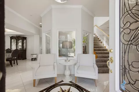 Entry Way - 2525 Prospect Dr, Upland, CA 91784 photo 4 of 7