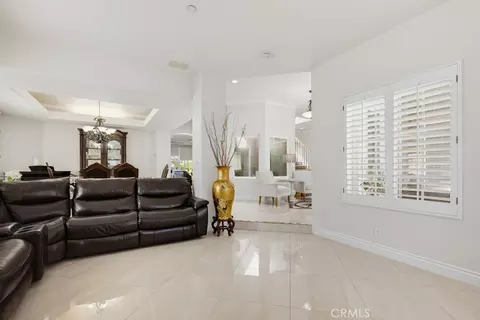 Entry Way - 2525 Prospect Dr, Upland, CA 91784 photo 2 of 7