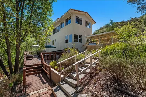20609 Callon Dr, Topanga, CA 90290